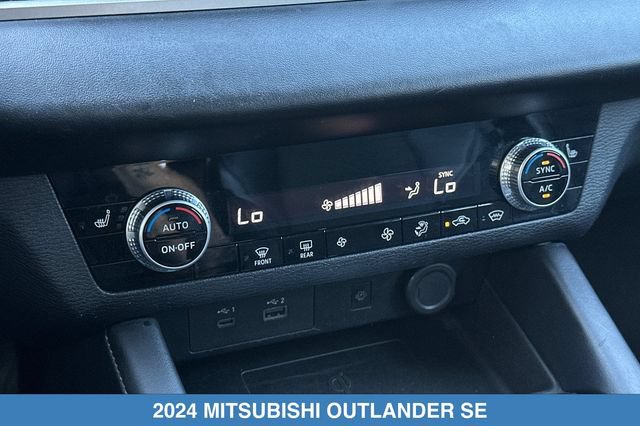 Used 2024 Mitsubishi Outlander SE AWD/4WD image 24