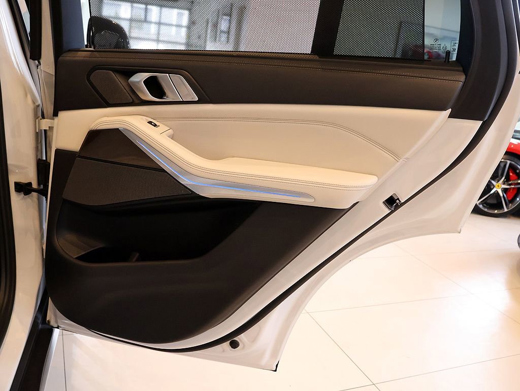 Used 2023 BMW X5 xDrive45e w/ Executive Package image 56