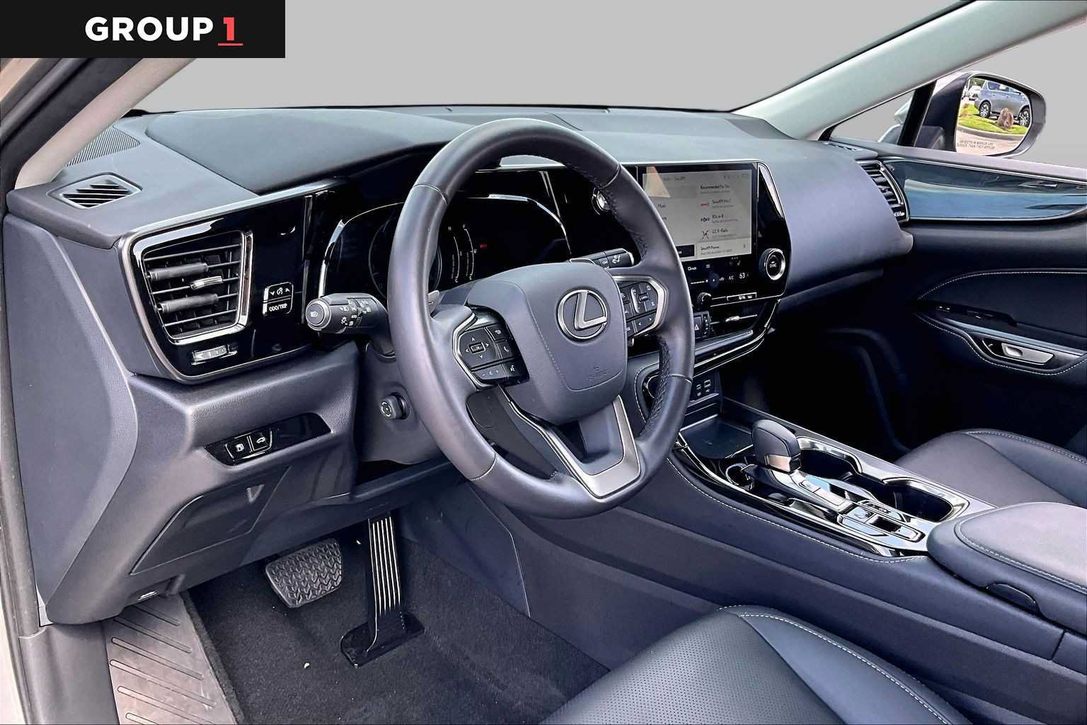 Used 2025 Lexus NX 250 FWD w/ Accessory Package (Z2) image 15