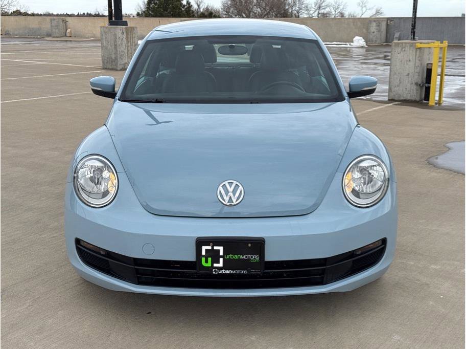 Used 2013 Volkswagen Beetle 2.5 image 2