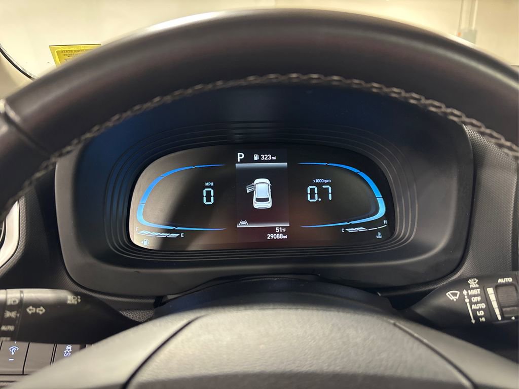 Used 2023 Hyundai Venue SEL w/ Cargo Package image 22