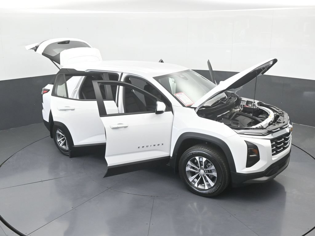 Used 2026 Chevrolet Equinox LT FWD image 71