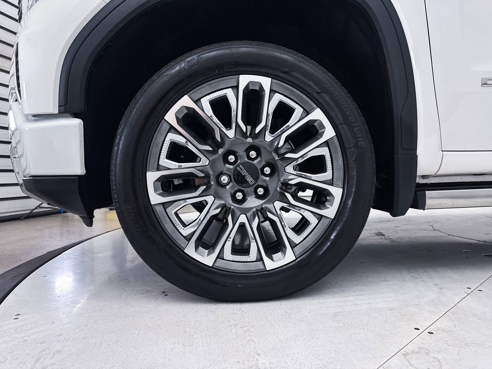 Used 2023 GMC Sierra 1500 Denali Ultimate AWD/4WD image 17