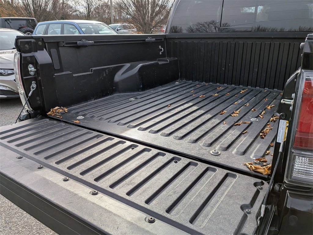 Used 2020 Toyota Tacoma TRD Off-Road image 32