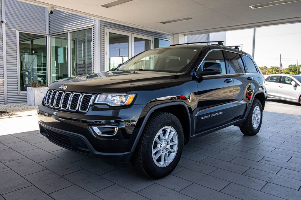 Used 2020 Jeep Grand Cherokee Laredo w/ Security & Convenience Group image 10