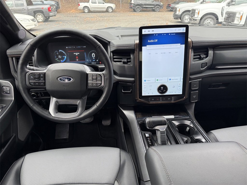 Used 2023 Ford F150 Lightning Lariat image 22