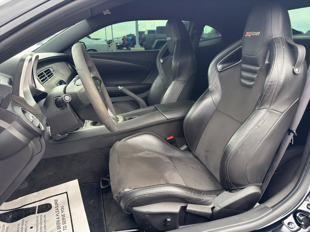 Used 2015 Chevrolet Camaro Z/28 RWD image 9