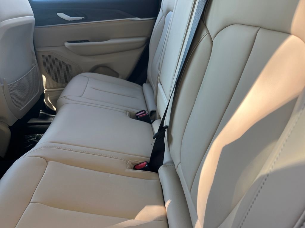 New 2025 Jeep Grand Cherokee Limited image 27