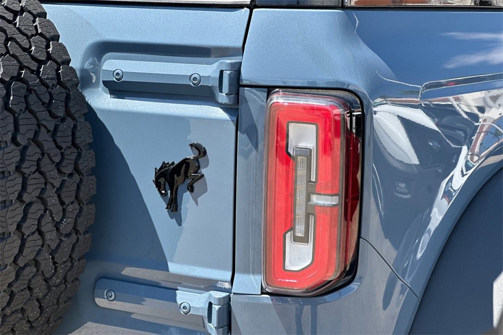 New 2025 Ford Bronco Outer Banks w/ Sasquatch Package image 6