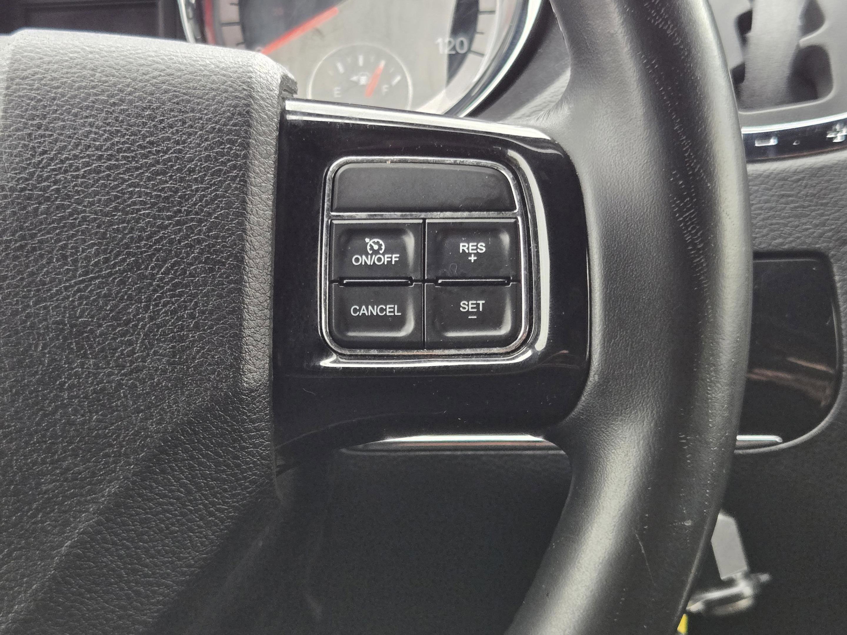 Used 2020 Dodge Grand Caravan SE FWD image 14