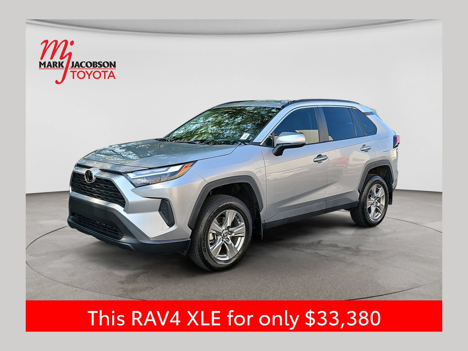 Used 2023 Toyota RAV4 XLE AWD/4WD image 1