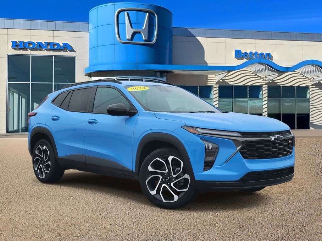 Used 2024 Chevrolet Trax RS image 1