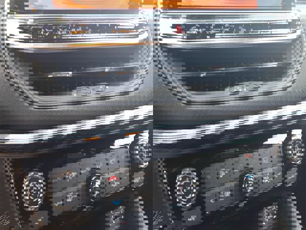 New 2026 Jeep Compass Latitude image 10