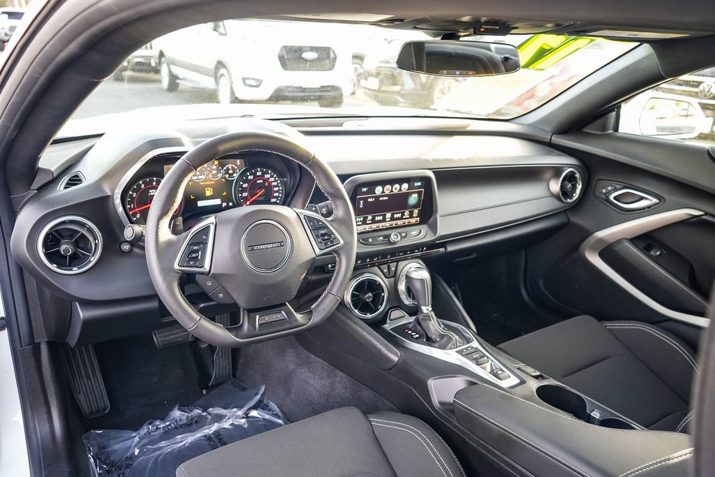 Used 2017 Chevrolet Camaro SS RWD image 14