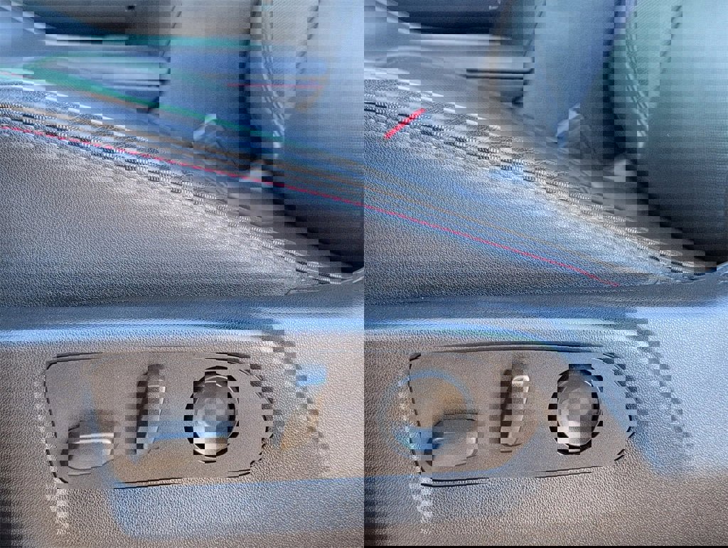 Used 2021 Chevrolet Tahoe RST w/ Luxury Package image 15