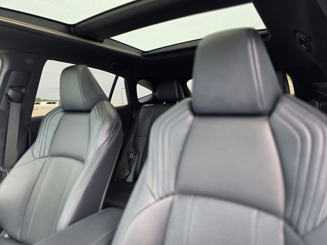 Used 2022 Toyota Venza Limited w/ Advanced Technology Package image 14