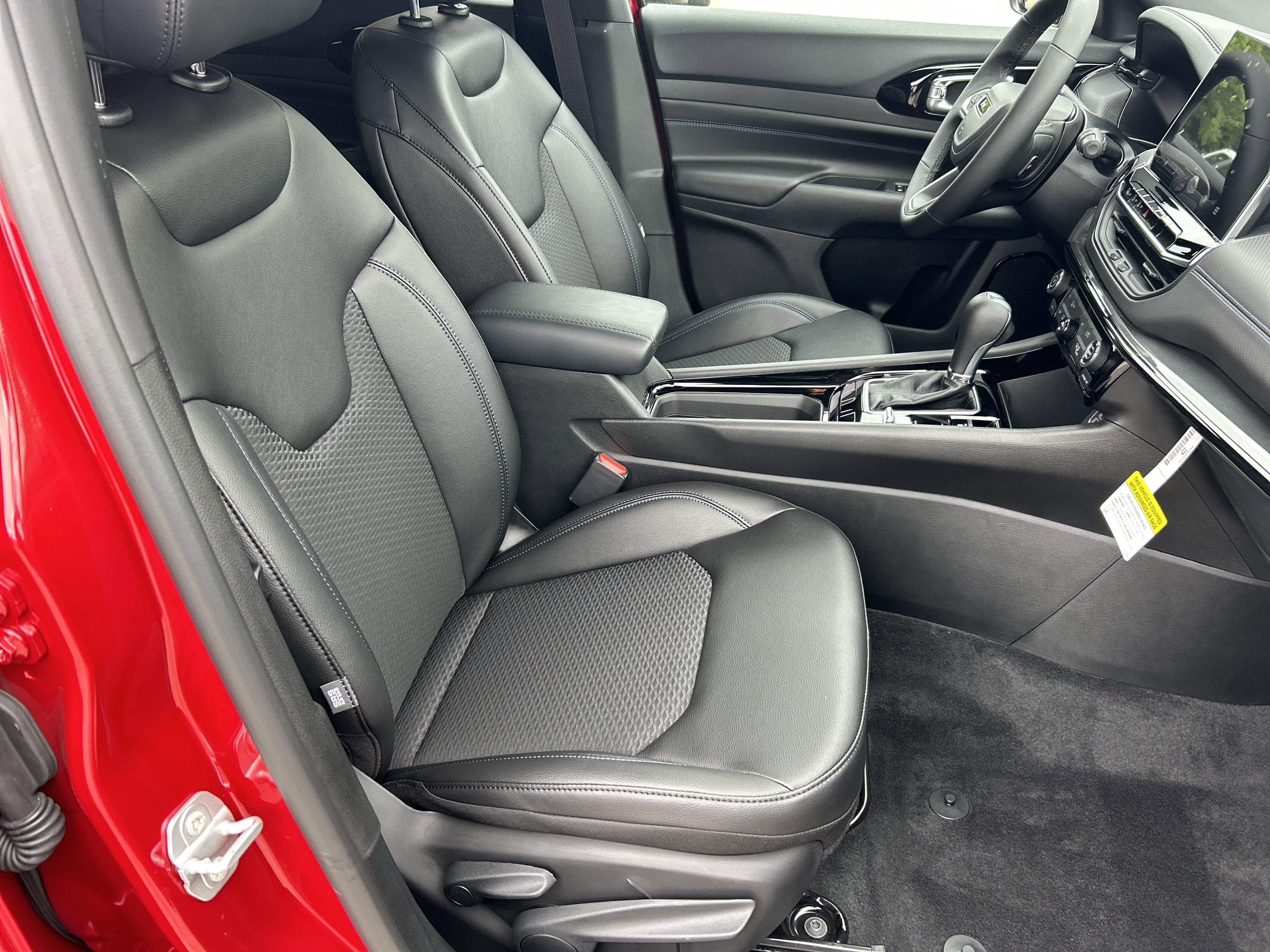 New 2025 Jeep Compass Latitude w/ Altitude Special Edition image 13