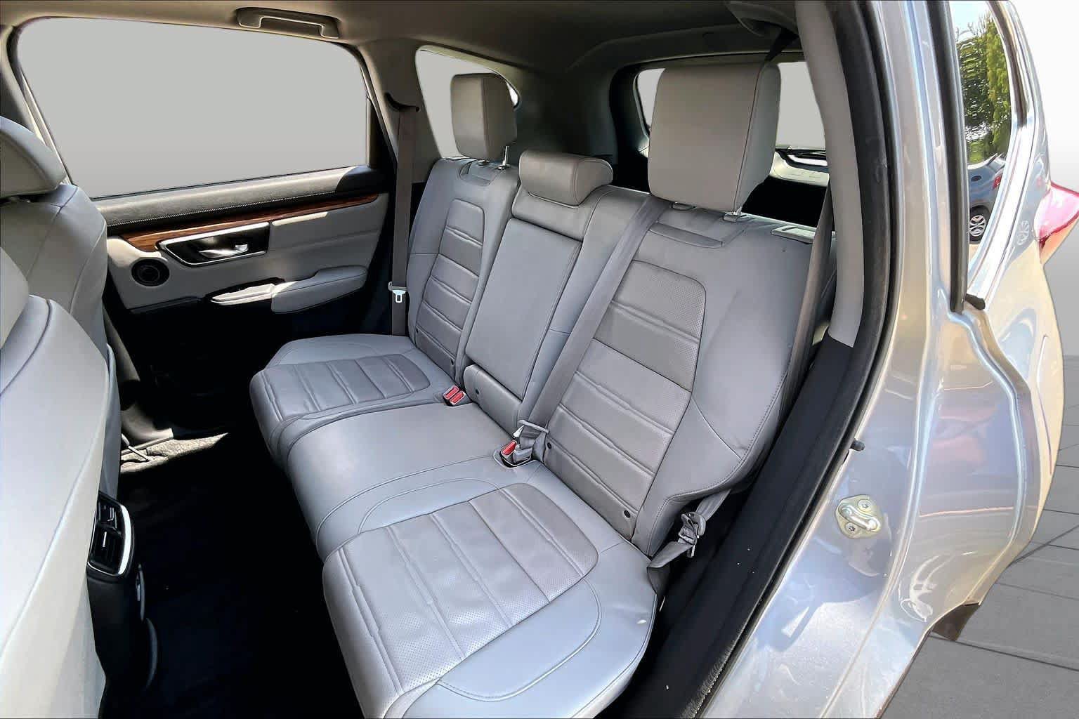 Used 2017 Honda CR-V Touring image 19