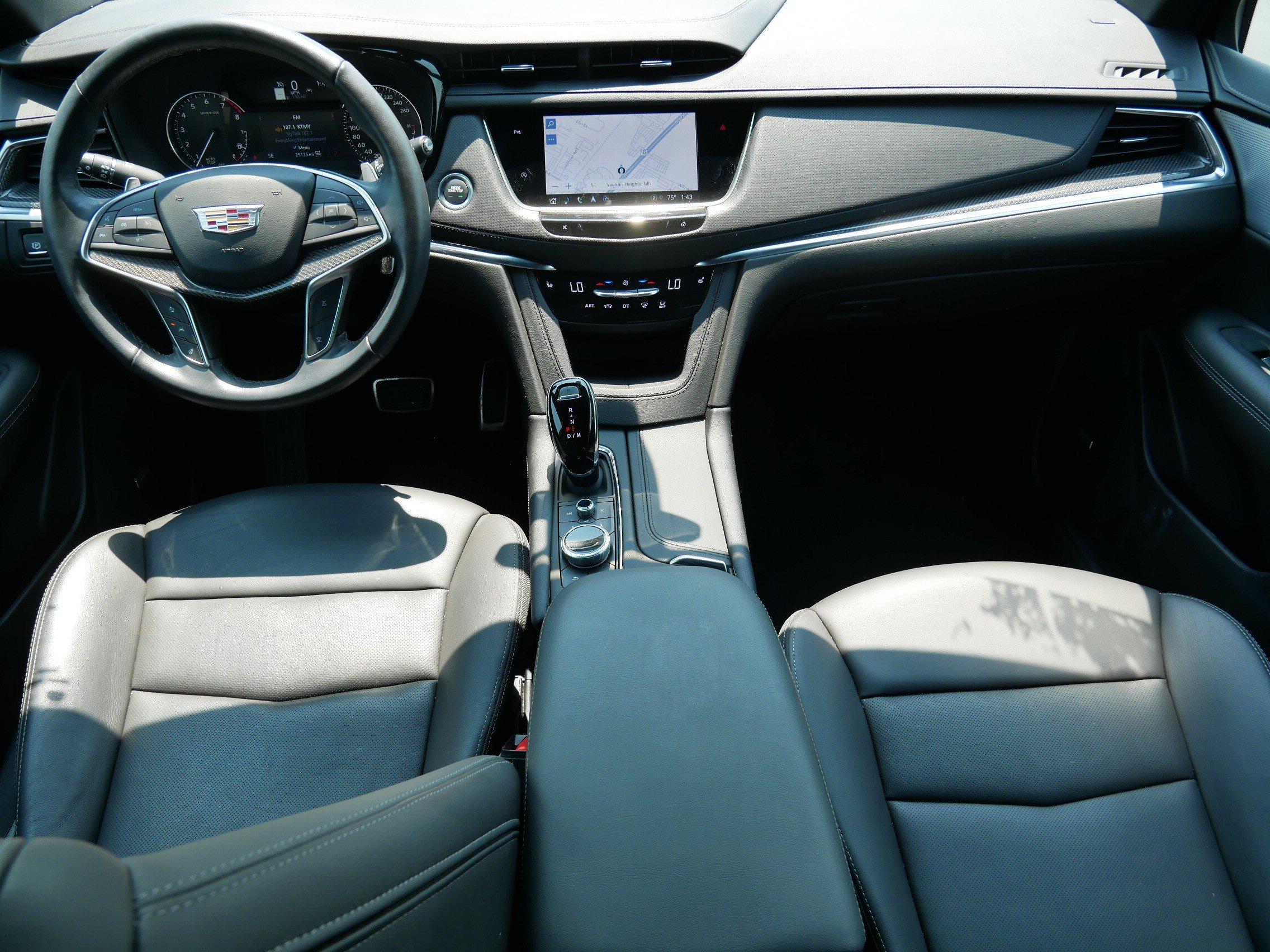 Used 2024 Cadillac XT5 Sportv w/ LPO, Floor Liner Package AWD/4WD image 8