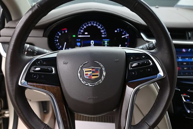 Used 2015 Cadillac XTS FWD image 26