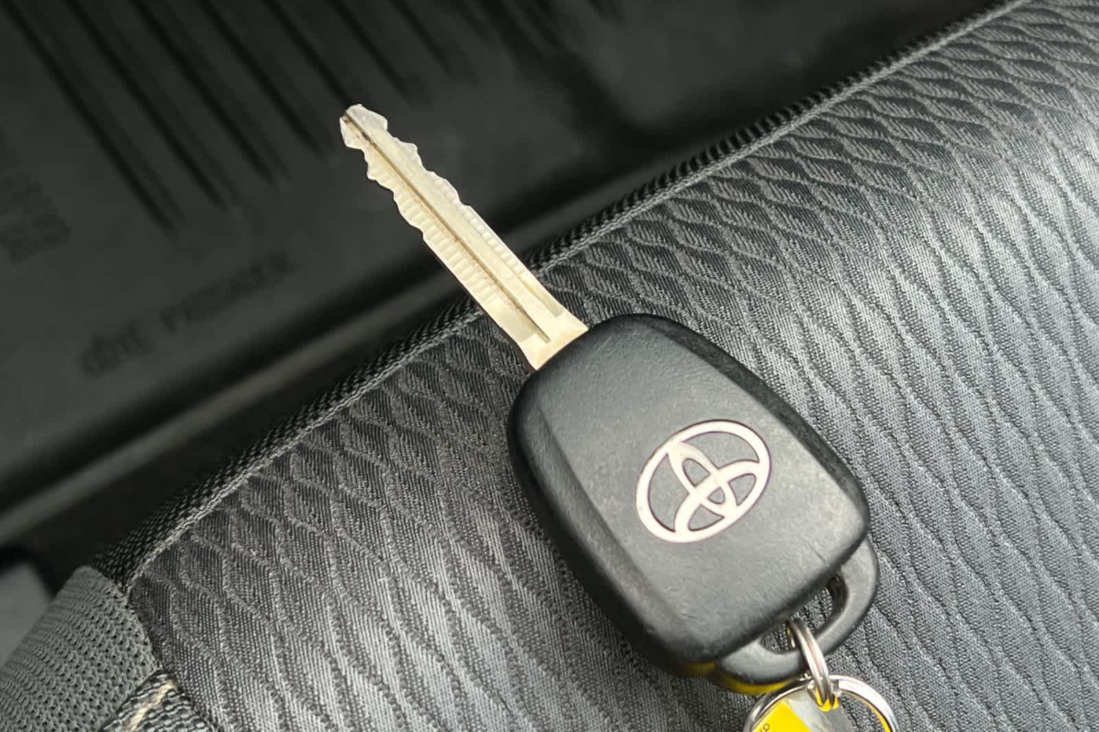Used 2019 Toyota Corolla LE FWD image 24