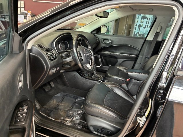 Used 2019 Jeep Compass Limited w/ Safety & Security Group image 17