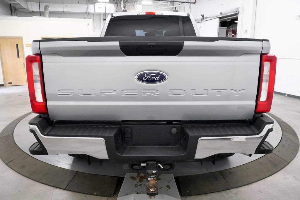 Used 2024 Ford F250 XLT AWD/4WD image 6