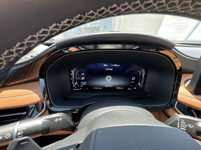 Used 2025 INFINITI QX60 Sensory w/ Vision Package AWD/4WD image 11