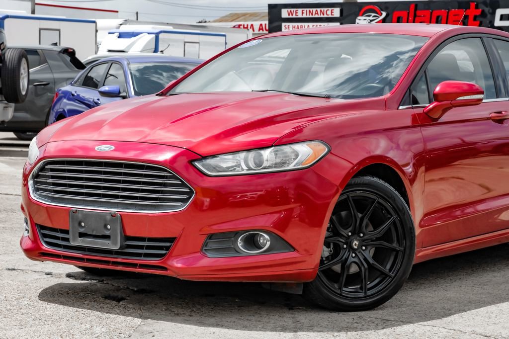 Used 2016 Ford Fusion SE FWD image 5