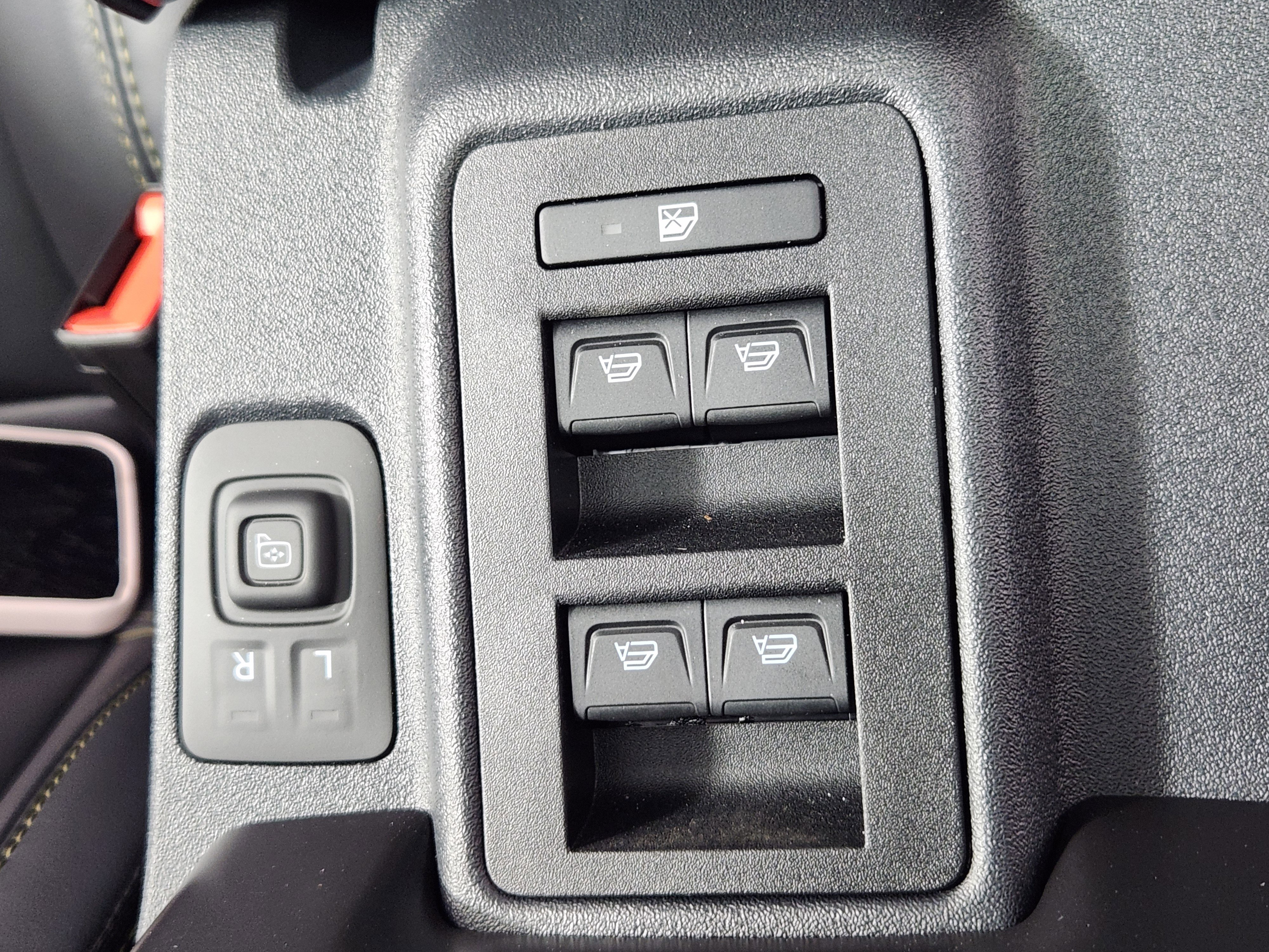 New 2025 Ford Bronco Badlands image 17