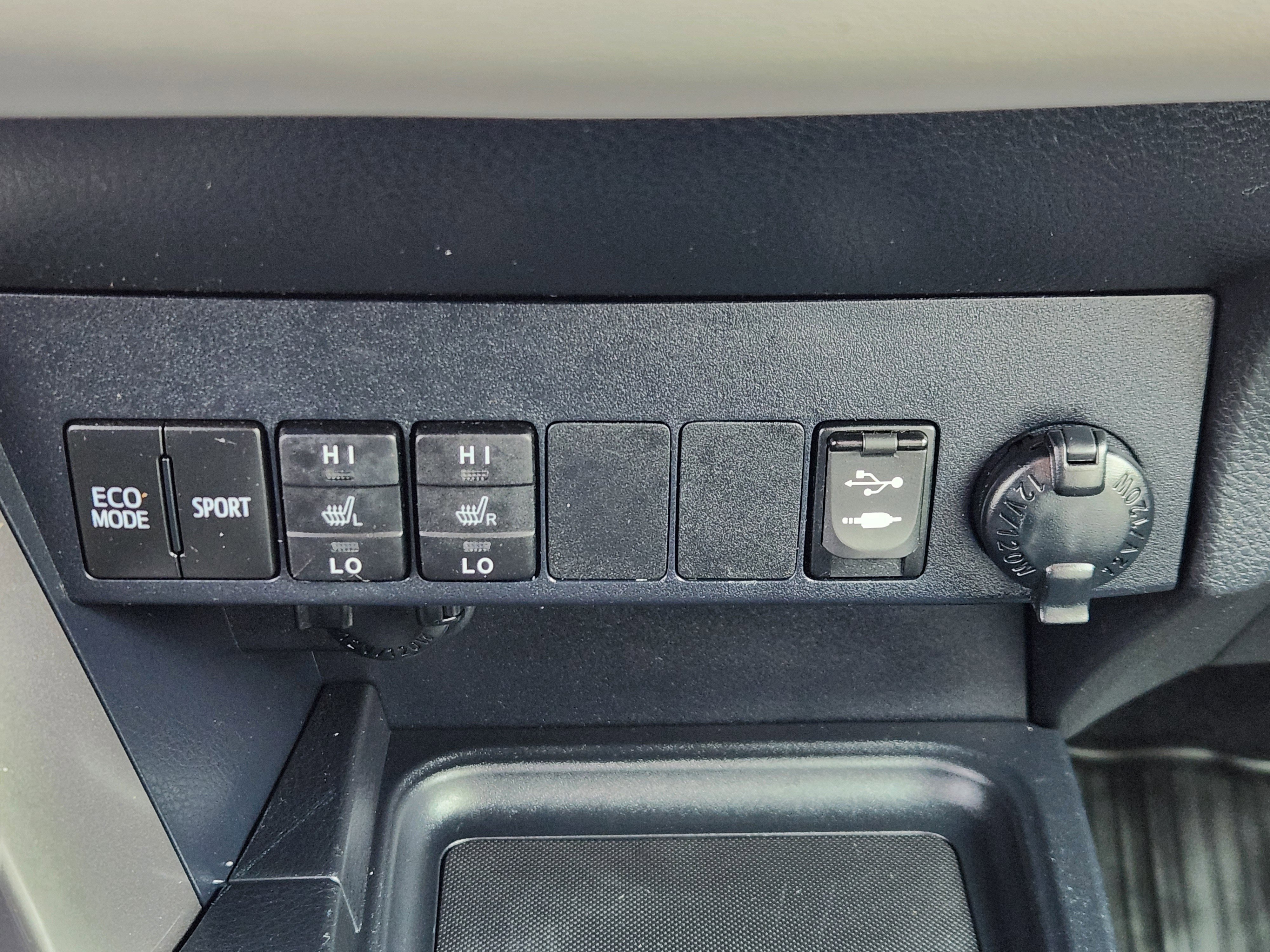 Used 2018 Toyota RAV4 Limited w/ All Weather Liner Package image 49