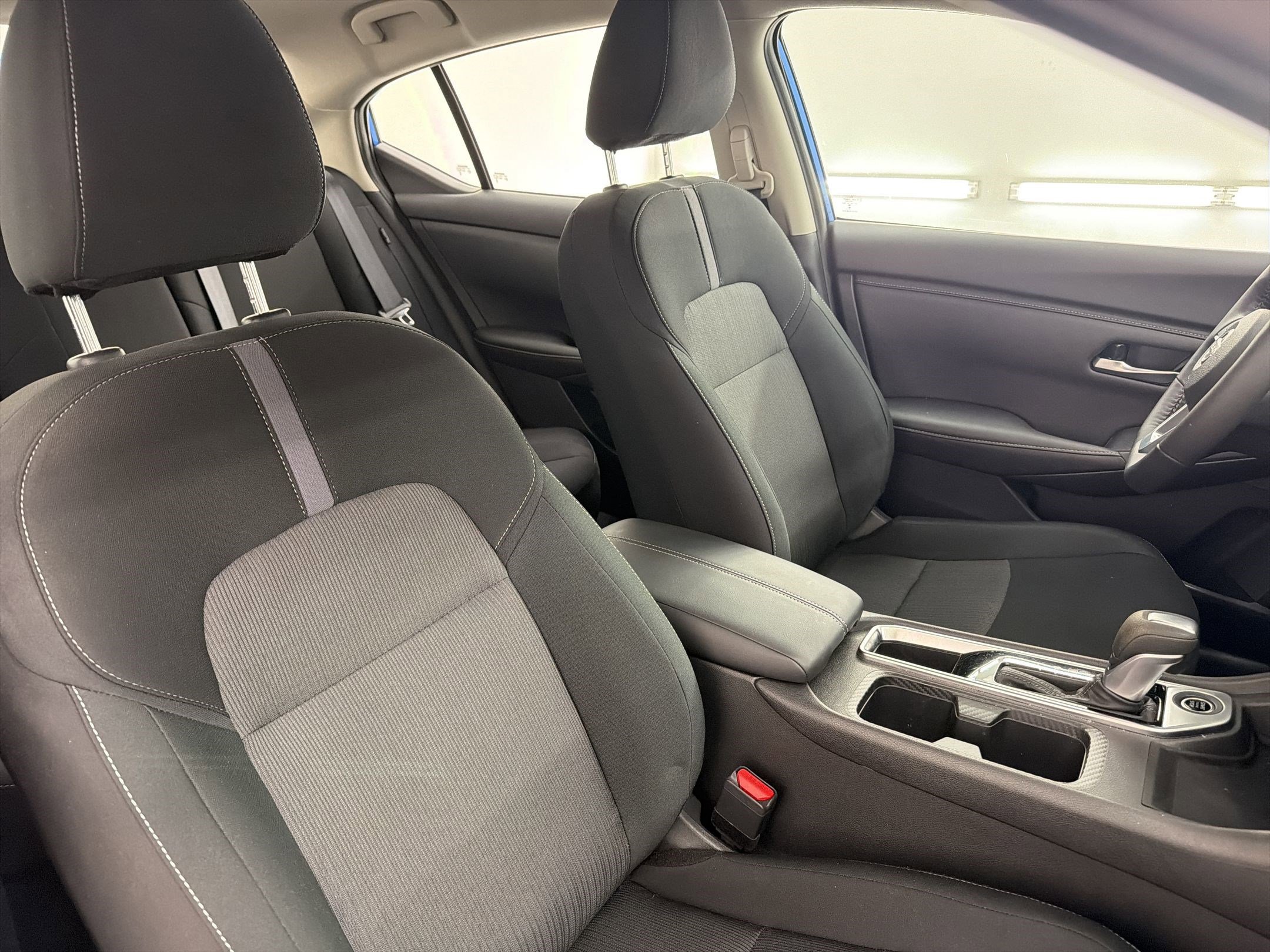 Used 2025 Nissan Sentra SV w/ All-Weather Package FWD image 28