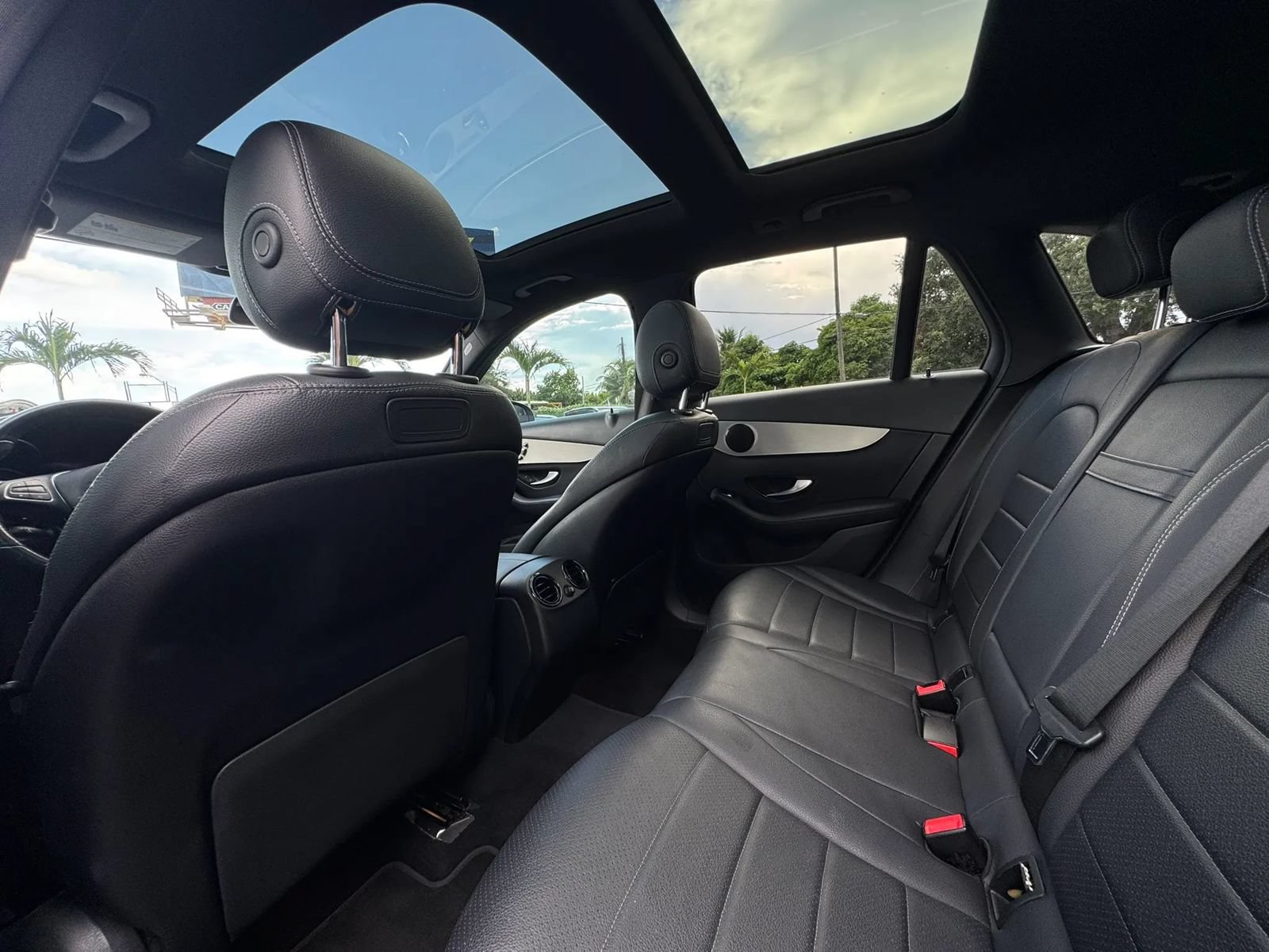 Used 2019 Mercedes-Benz GLC 300 image 42