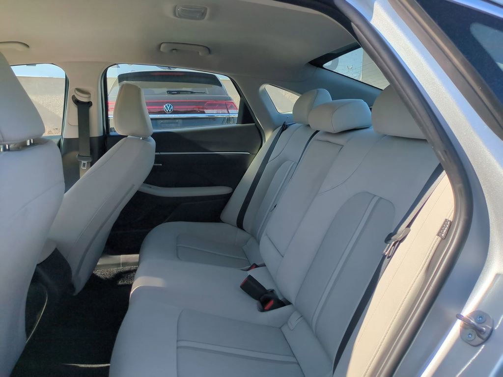 Used 2025 Hyundai Sonata SEL FWD image 27