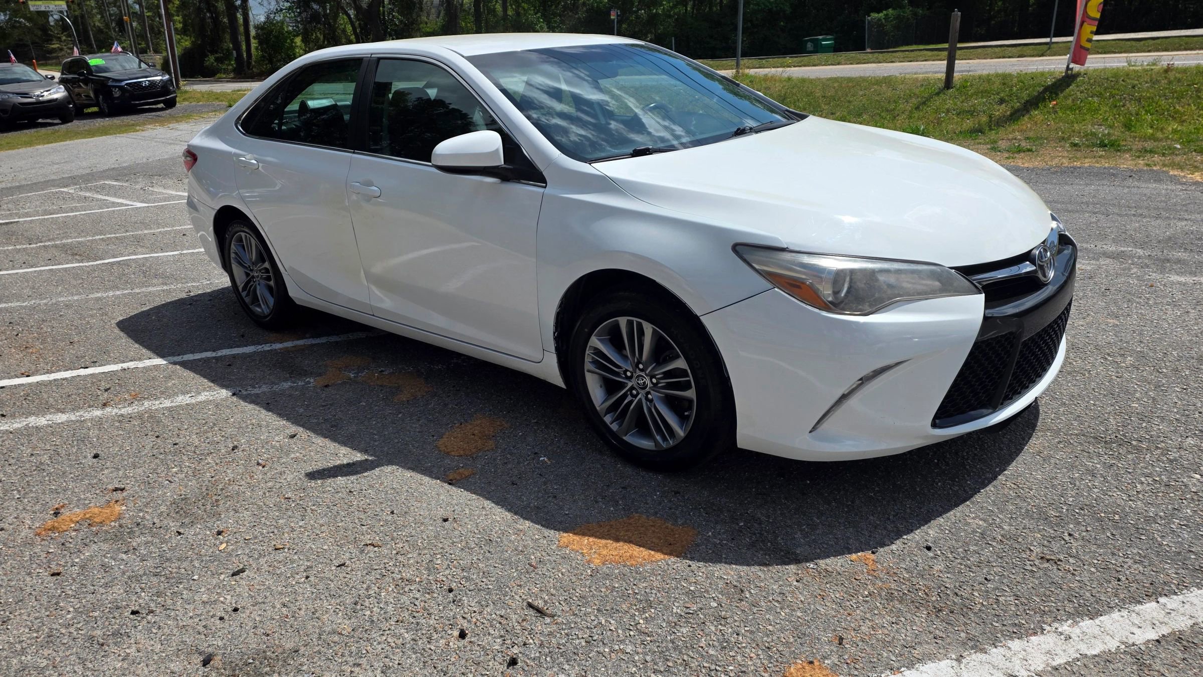 Used 2016 Toyota Camry SE FWD image 5