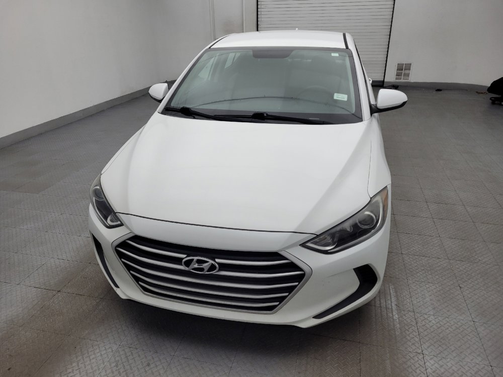 Used 2017 Hyundai Elantra SE image 15