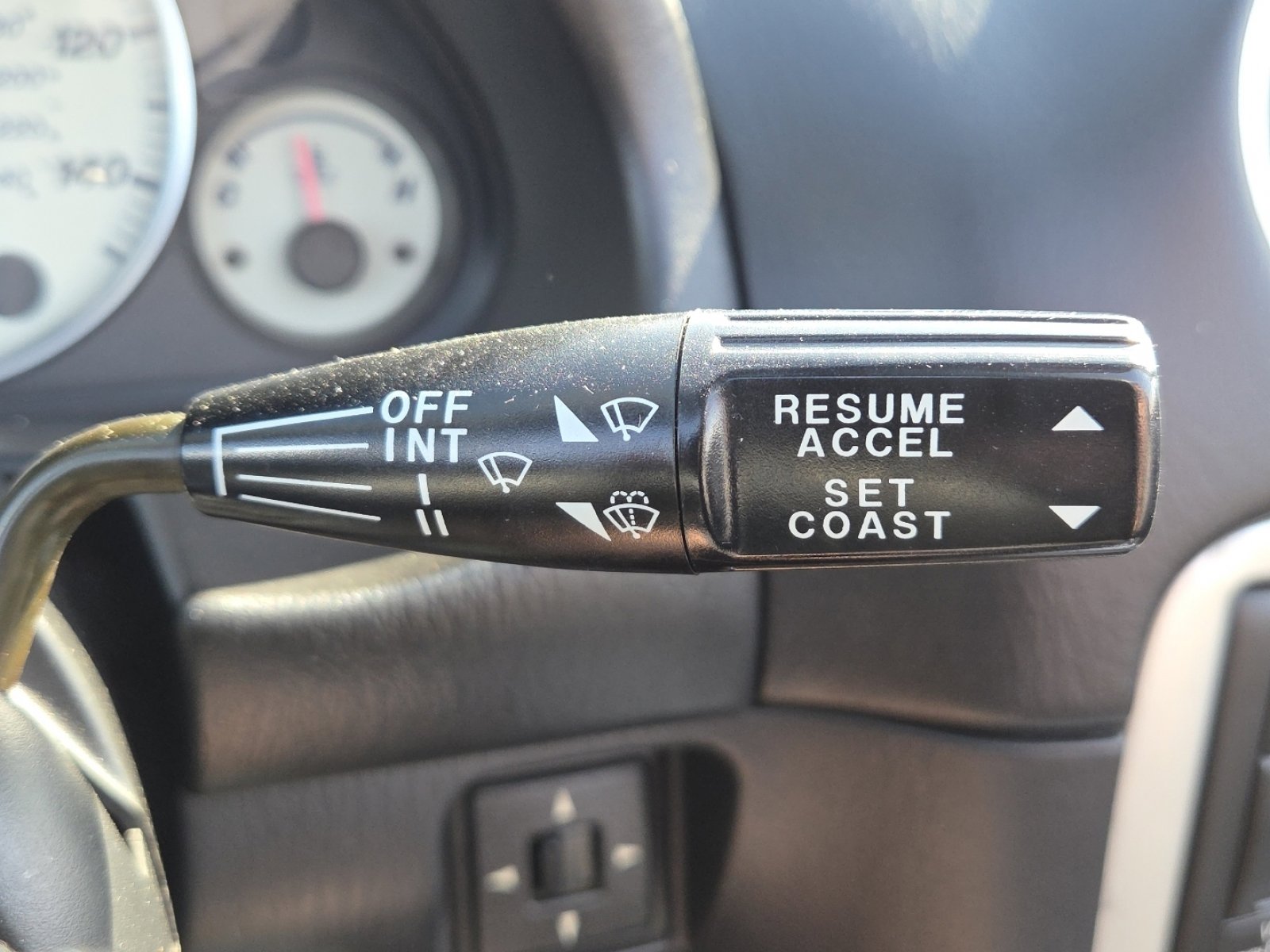 Used 2003 MAZDA MX-5 Miata image 4