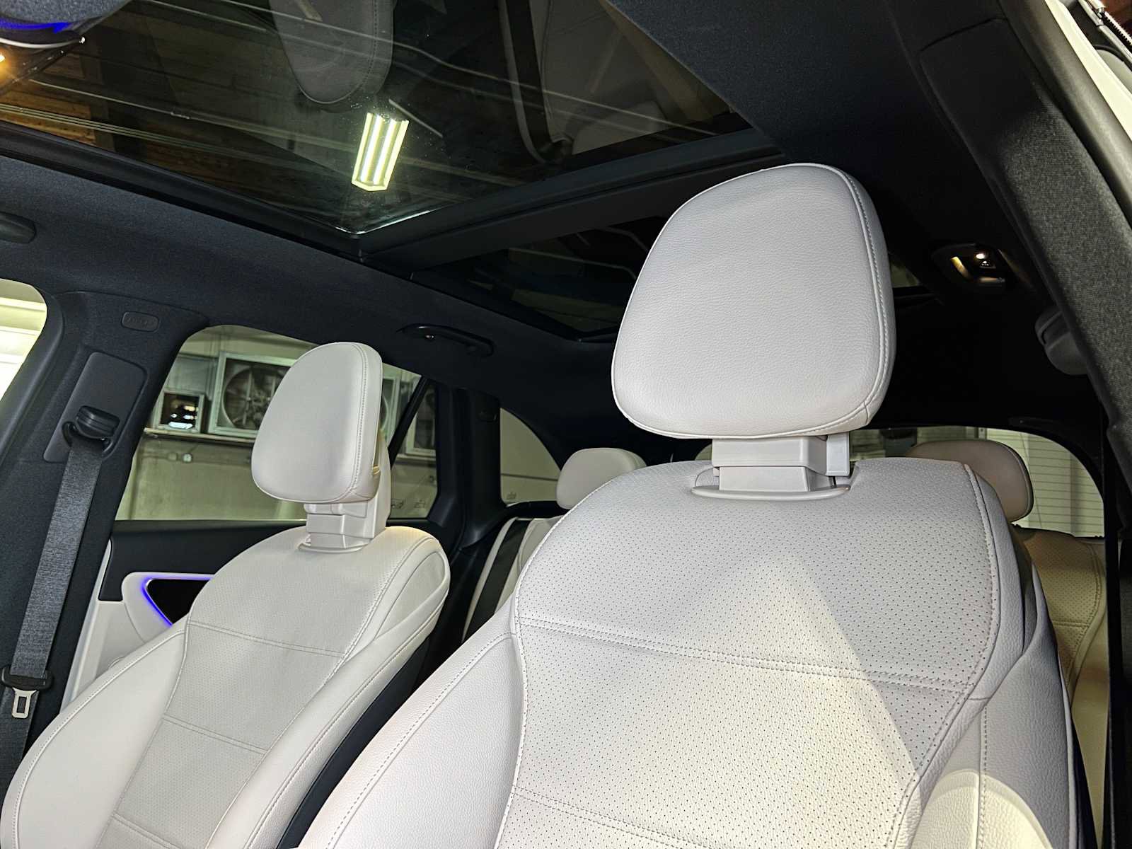 New 2025 Mercedes-Benz GLC 300 4MATIC image 21