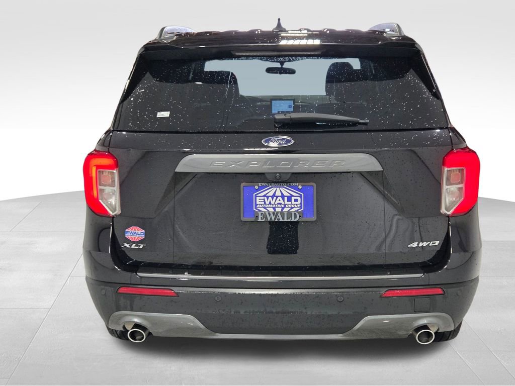 Used 2023 Ford Explorer XLT w/ Equipment Group 202A image 27