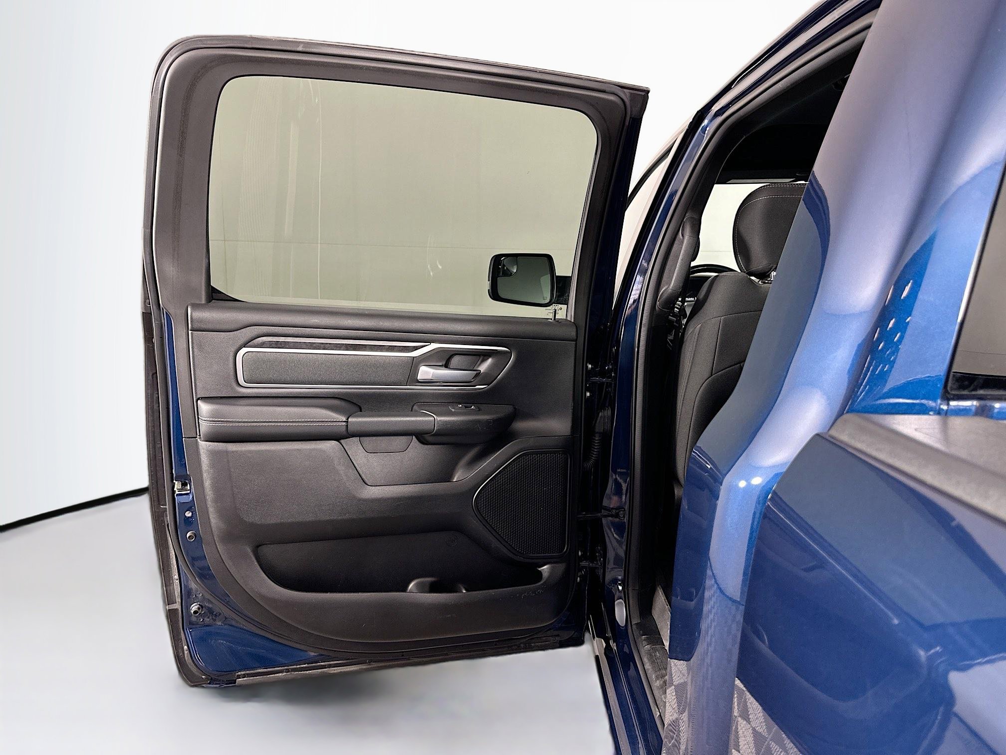Used 2022 RAM 1500 Big Horn AWD/4WD image 25
