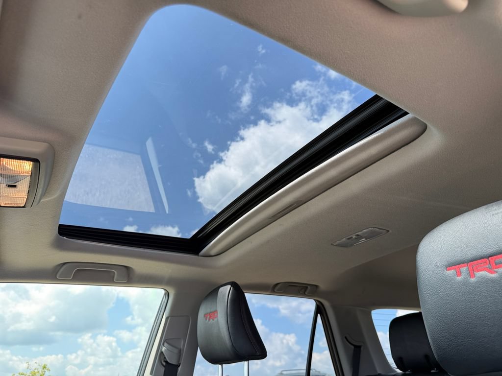 Used 2020 Toyota 4Runner TRD Off-Road Premium w/ Moonroof Package AWD/4WD image 48