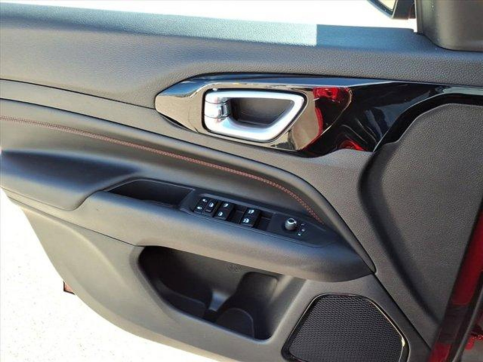 New 2026 Jeep Compass Trailhawk image 23