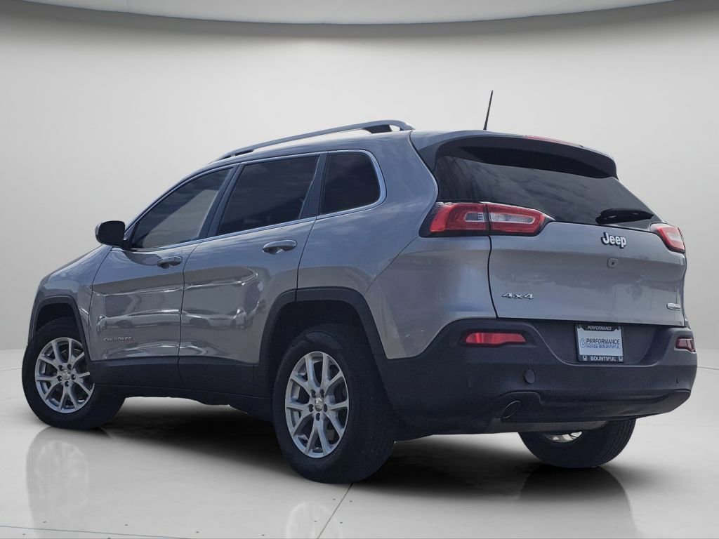 Used 2017 Jeep Cherokee Latitude w/ Comfort/Convenience Group AWD/4WD image 20