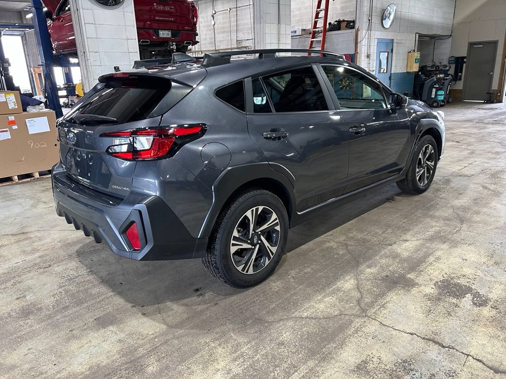 Used 2025 Subaru Crosstrek 2.5i Premium AWD/4WD image 2