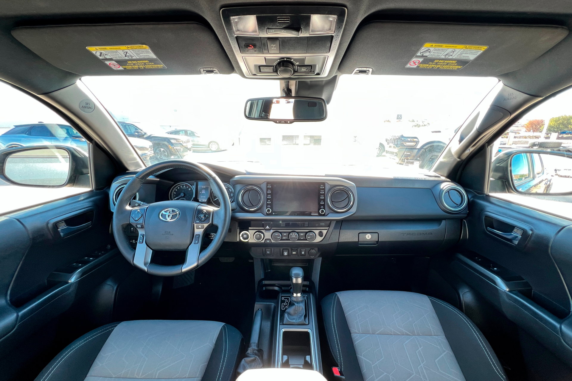 Used 2023 Toyota Tacoma TRD Off-Road image 10