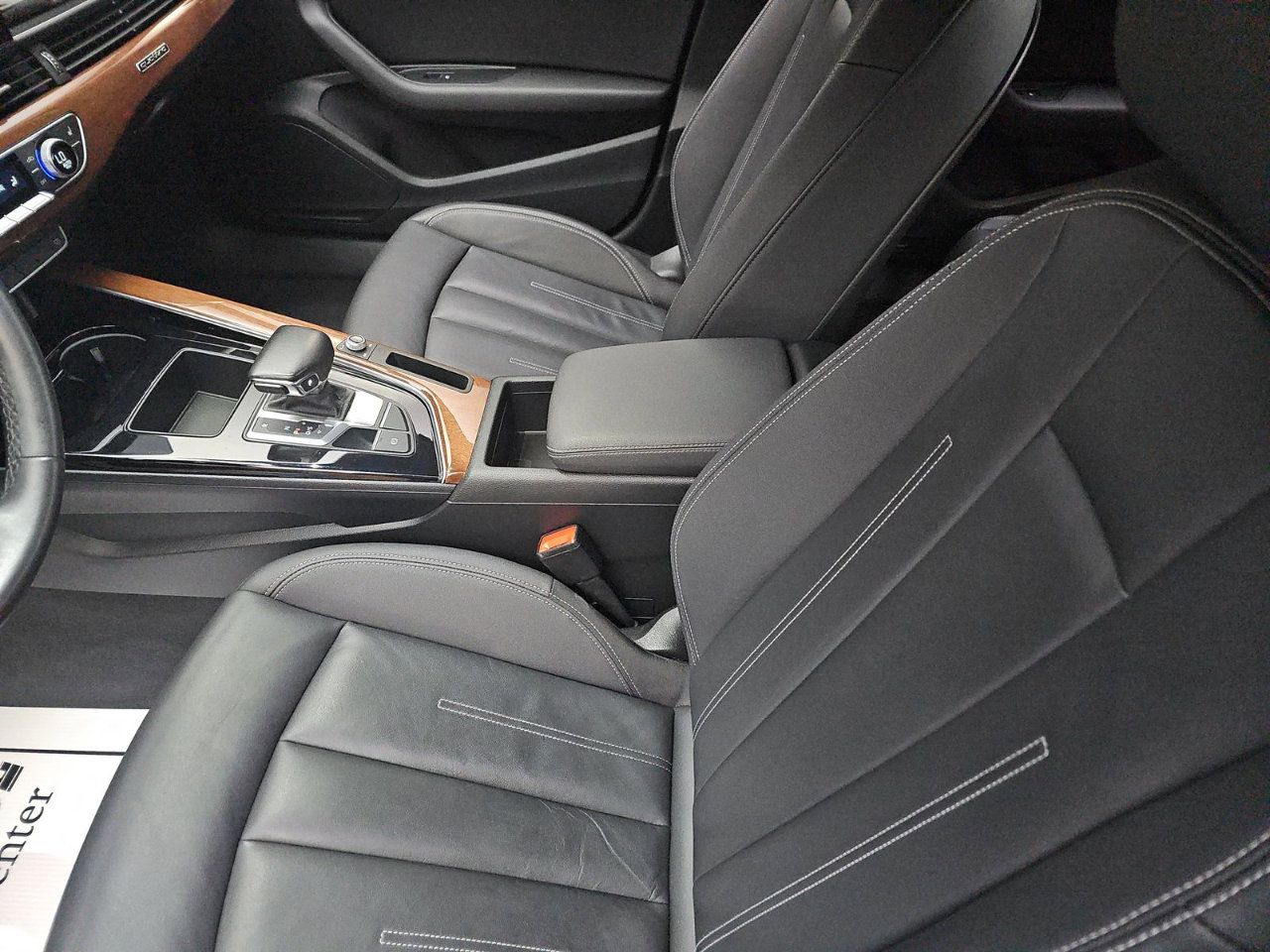 Used 2022 Audi A4 2.0T Premium image 8