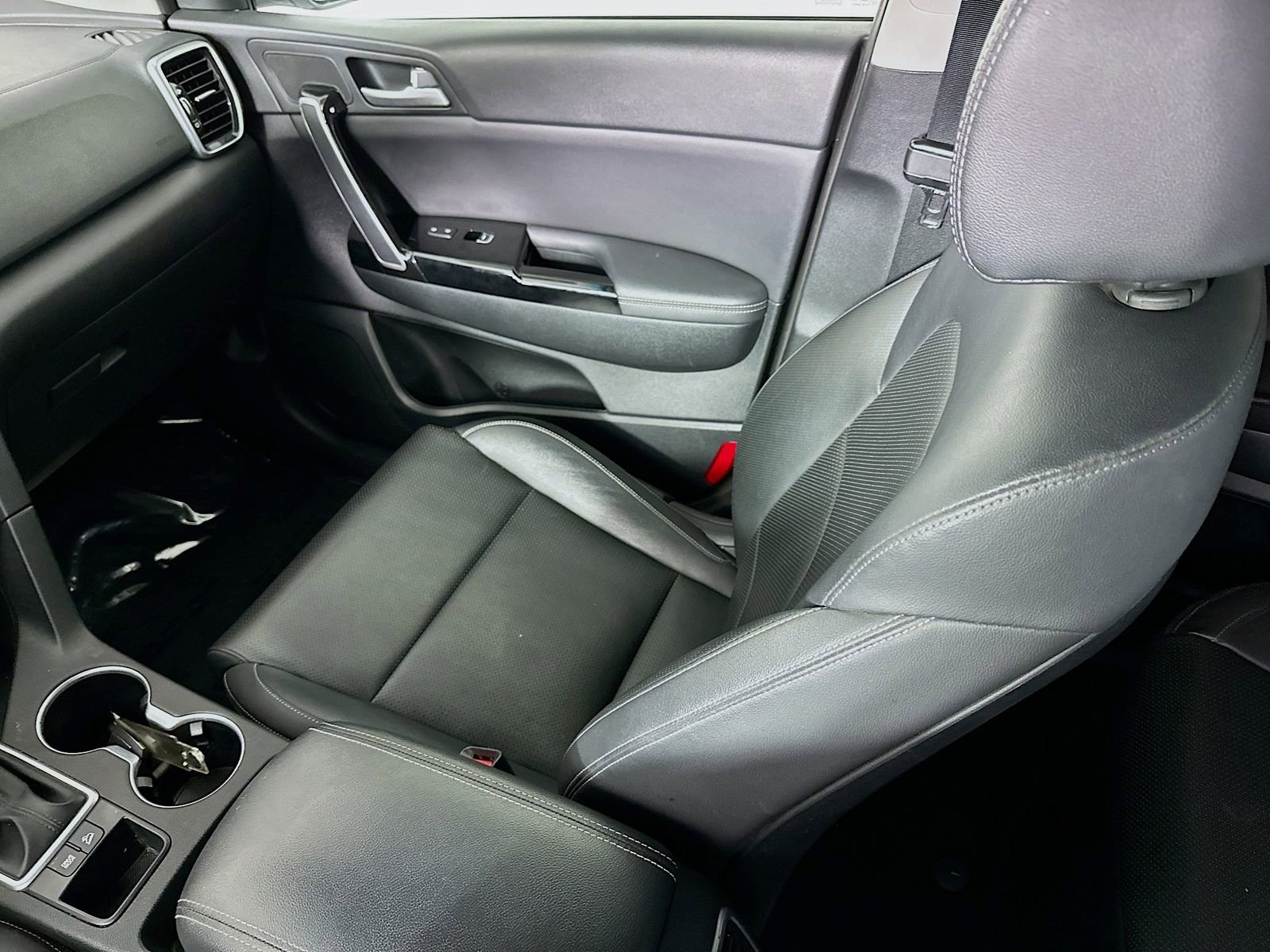 Used 2020 Kia Sportage EX FWD image 22
