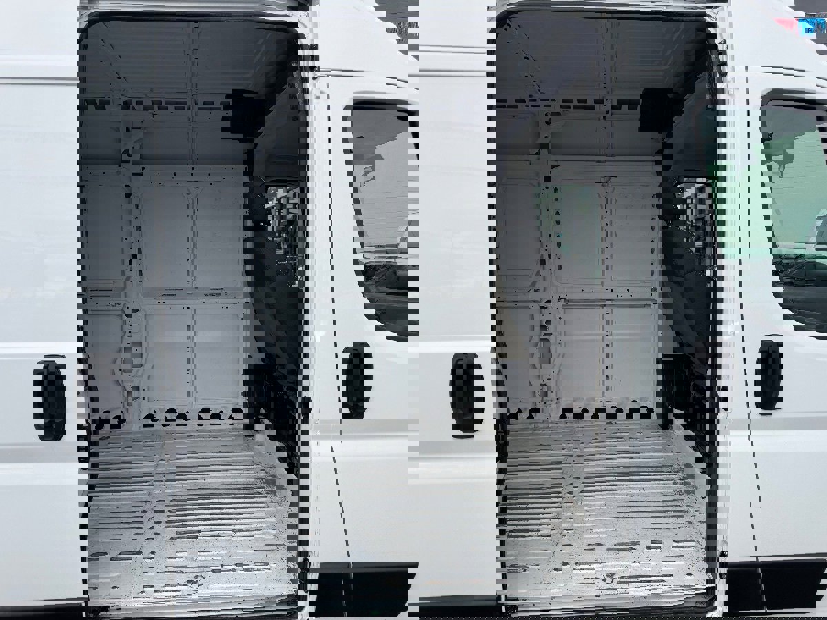 Used 2019 RAM ProMaster 2500 w/ Interior Convenience Group FWD image 10