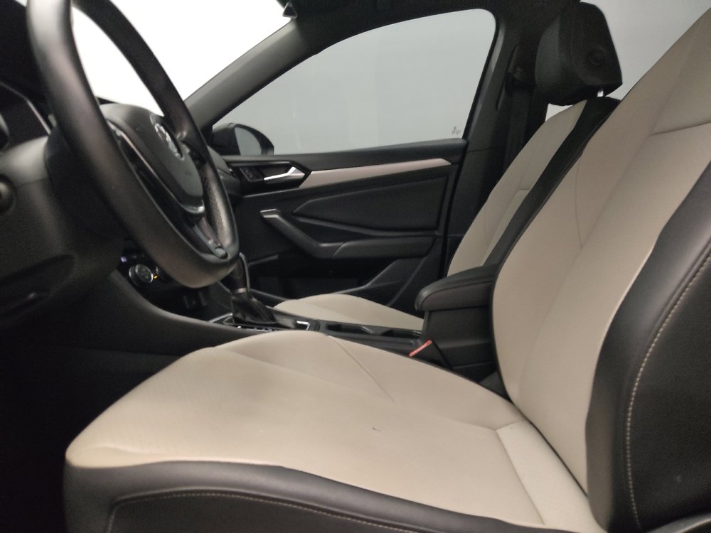 Used 2019 Volkswagen Jetta R-Line w/ R-Line Cold Weather Package image 17