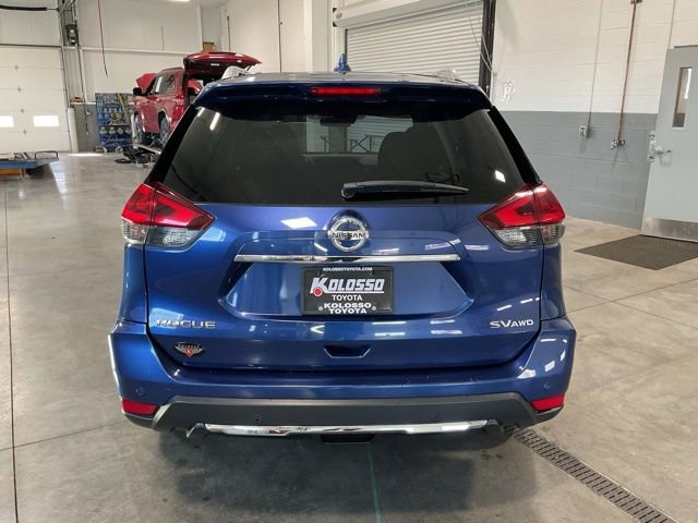 Used 2020 Nissan Rogue SV image 5